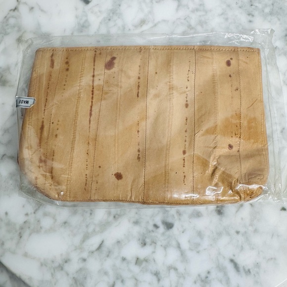 Vintage Eel Skin Zip Pouch or Clutch in Camel - Picture 6 of 7